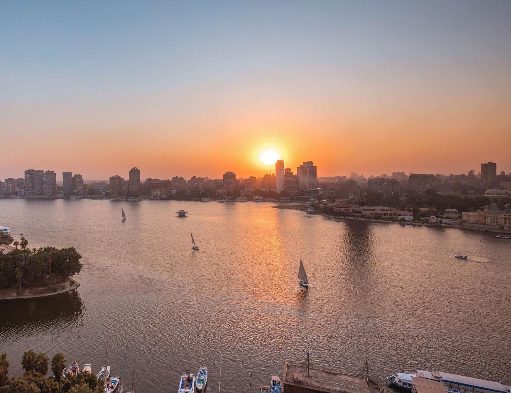 Four Seasons At Nile Plaza Hotel Cairo