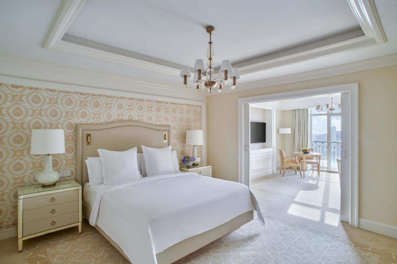 Four Seasons At Nile Plaza Hotel 5*