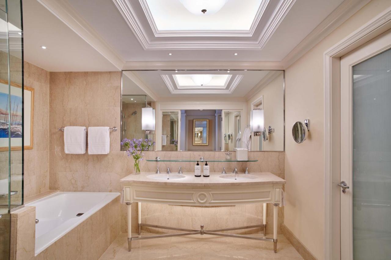 Four Seasons At Nile Plaza Hotel Cairo
